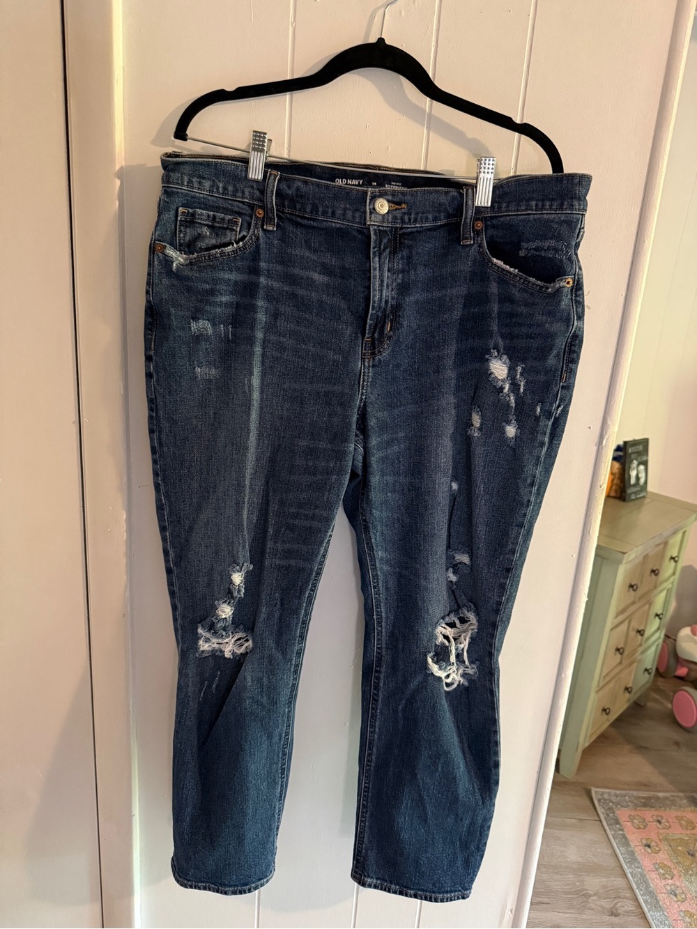 Old Navy Distressed mid-rise boyfriend jeans